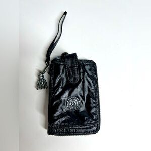 Kipling PATTIE PATENT WALLET WRISTLET Black